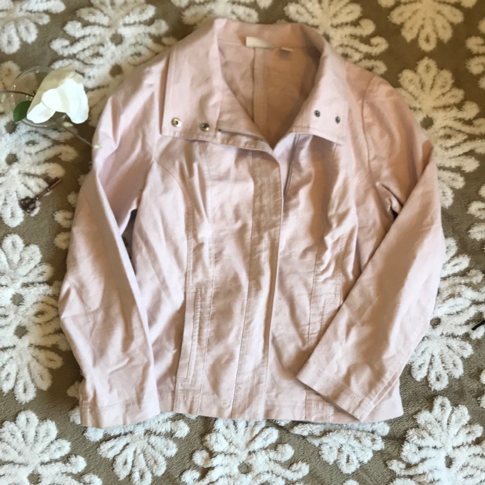 Adorable Chico’s pink suede jacket